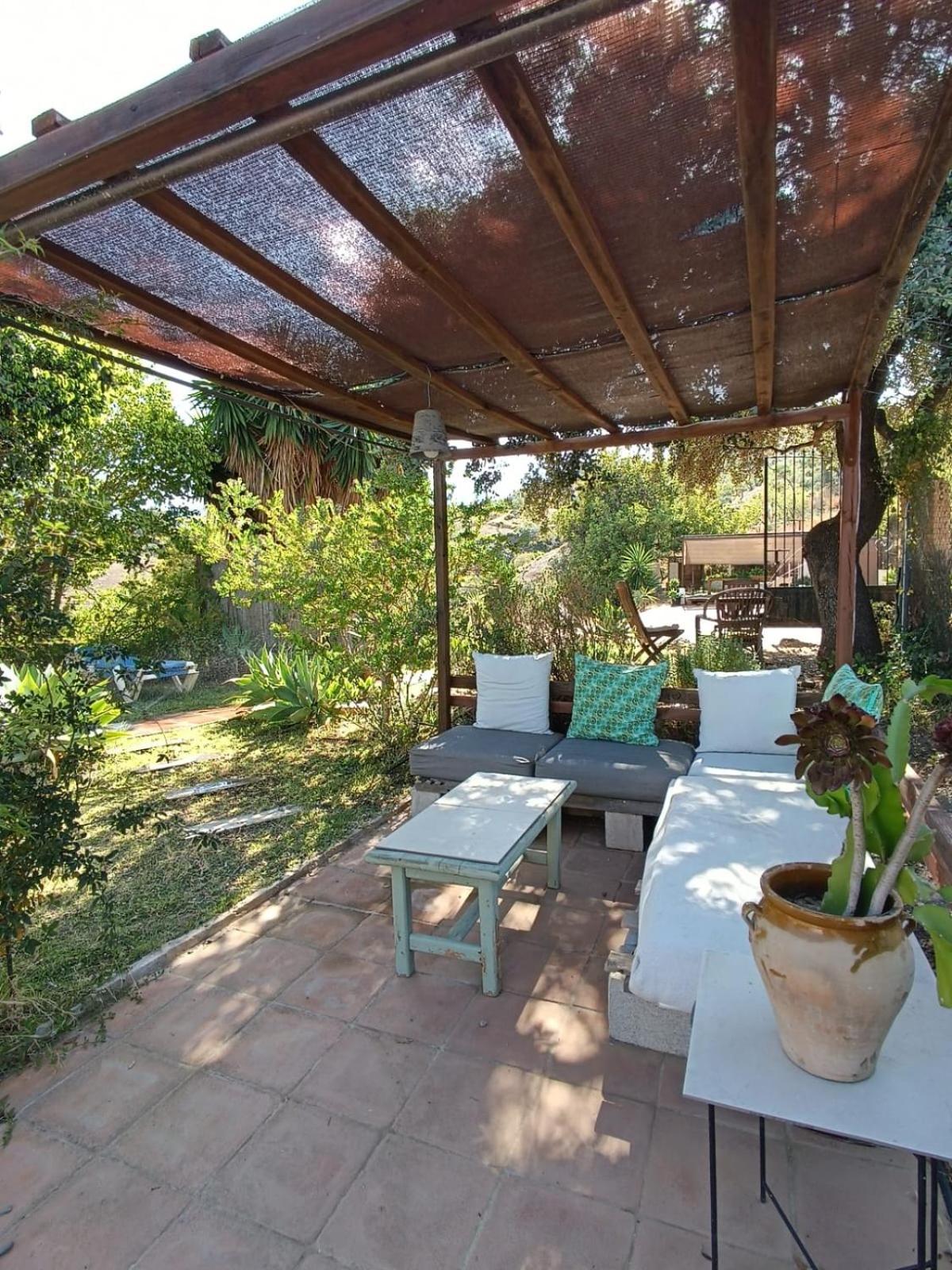 The African House Tolox Exteriör bild
