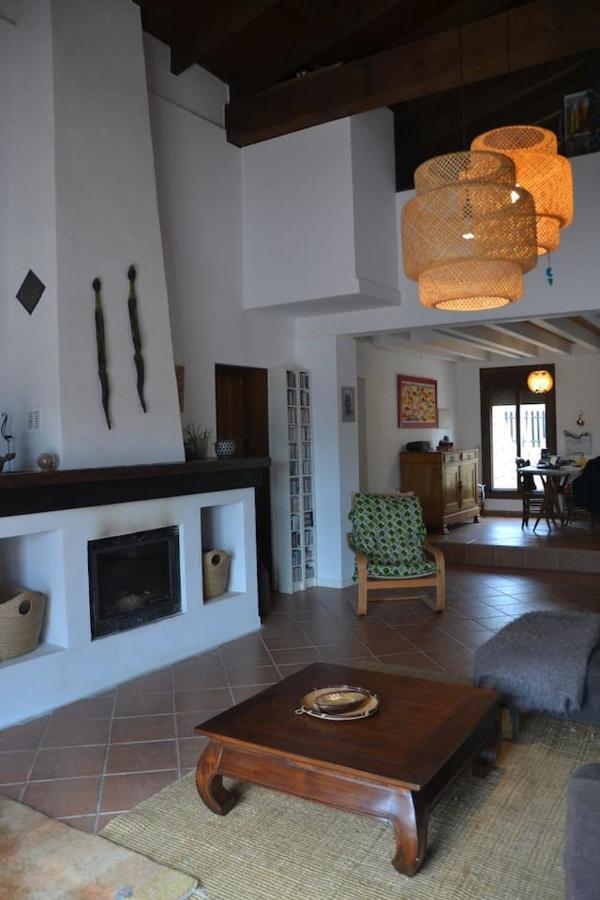 The African House Tolox Exteriör bild